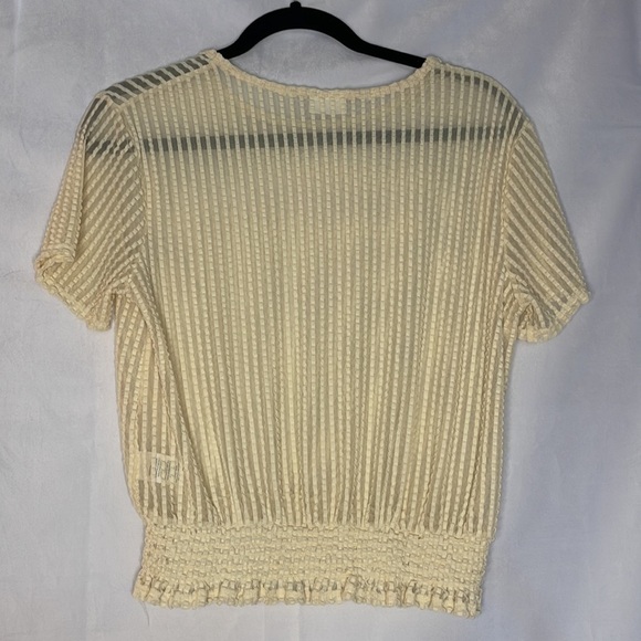 VINTAGE ABOUND TEXTURED CREAM SHEER TOP (SIZE M) - Picture 7 of 7